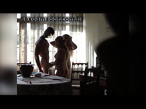❤️ Sex przyjaciele zapraszają gigantycznego mężczyznę i trójkąt z nim ❌ Sex video at pl.pornokey.ru ❌❤